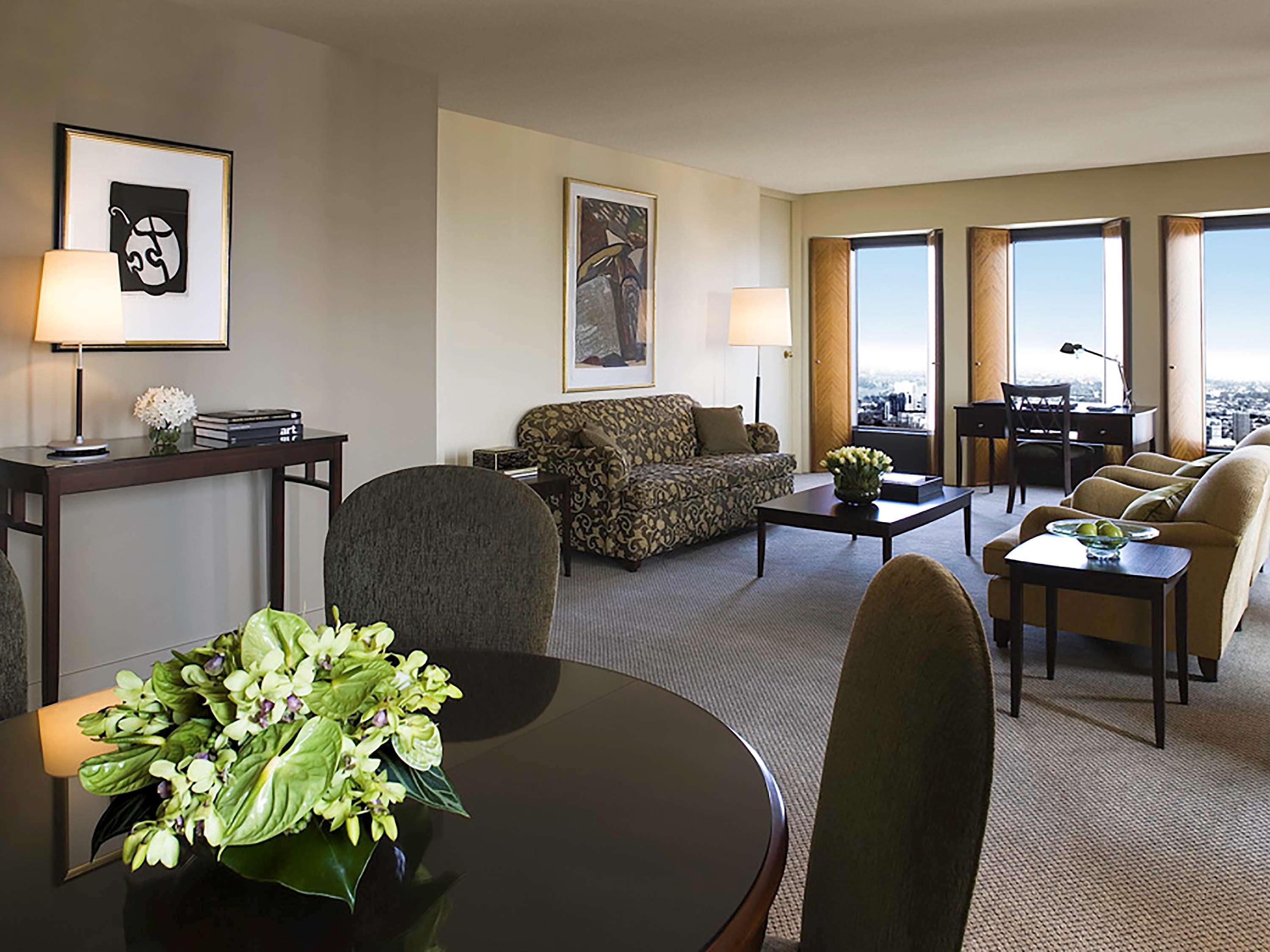 Sofitel Melbourne On Collins Hotel Екстериор снимка A living room at The Ritz-Carlton, San Francisco