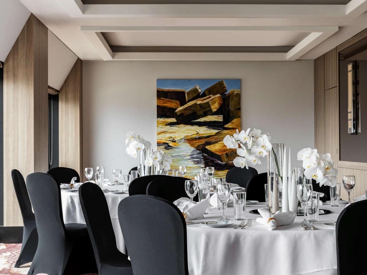 Sofitel Melbourne On Collins Hotel Екстериор снимка The private dining room at the restaurant