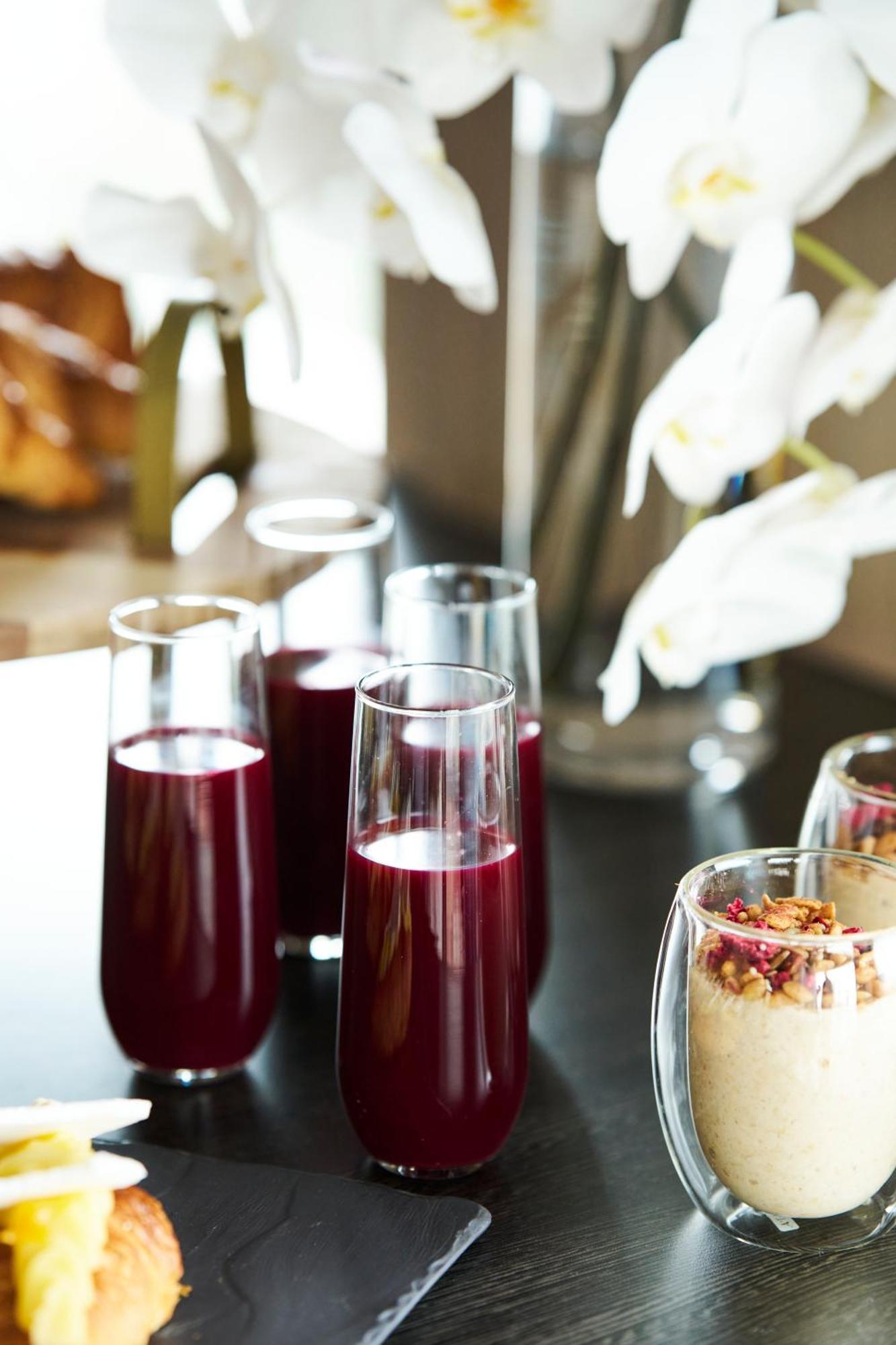 Sofitel Melbourne On Collins Hotel Екстериор снимка A Kir Royale